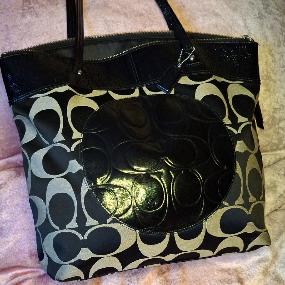 Coach Laura Signature XL Tote - Canvas, Leather, Patent Leather